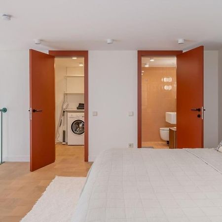 Апартаменты Designer Loft In The City Center Рига Экстерьер фото